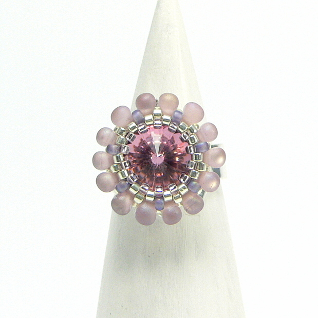 Ring verstellbar, versilbert, SWAROVSKI ELEMENT "Antique Pink"